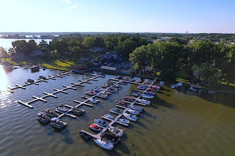 Slip Rental - Pistakee Marina Fox Lake Illinois